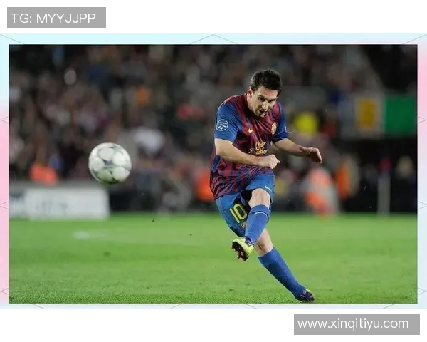 女明星分享与足球明星的情感故事与合作经历揭秘