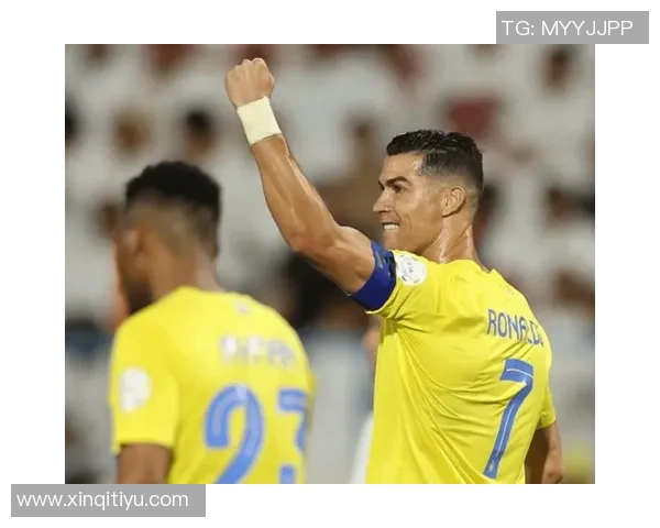 足球巨星C罗魅力无限精美海报展现传奇风采与激情瞬间 足球巨星C罗魅力无限精美海报展现传奇风采与激情瞬间